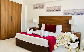 Eleonora Hotel Apartments